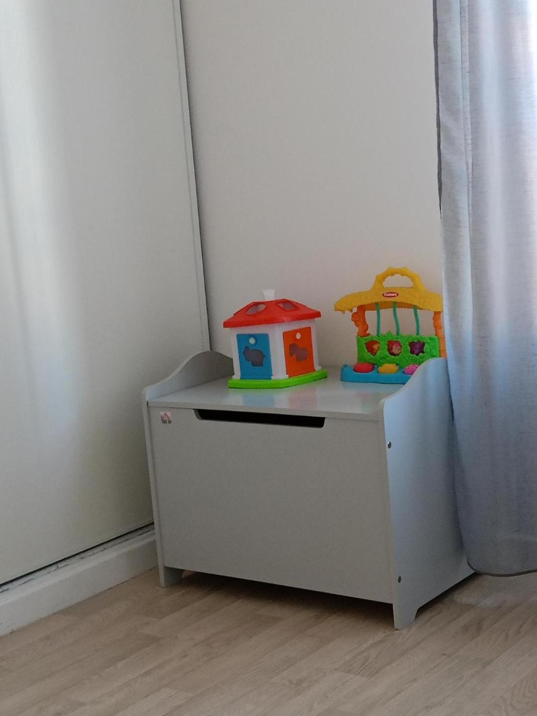 Superbe Appartement ,Proche De Paris, Dans Residence Privee , Ideal Familles, Parking Et Wifi Gratuits! ! ! Вітрі-сюр-Сен Екстер'єр фото