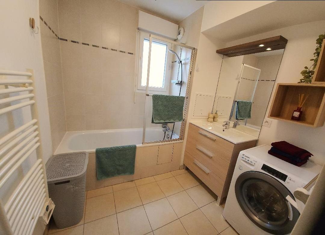 Superbe Appartement ,Proche De Paris, Dans Residence Privee , Ideal Familles, Parking Et Wifi Gratuits! ! ! Вітрі-сюр-Сен Екстер'єр фото
